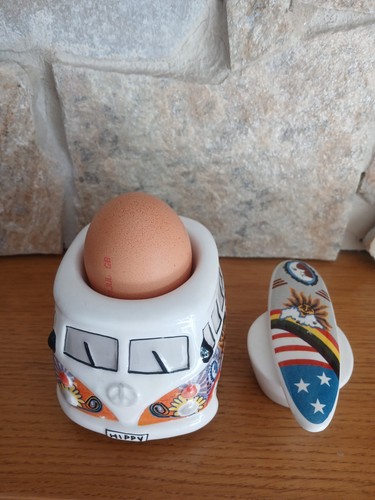 Volkswagen camper van - camper, cup